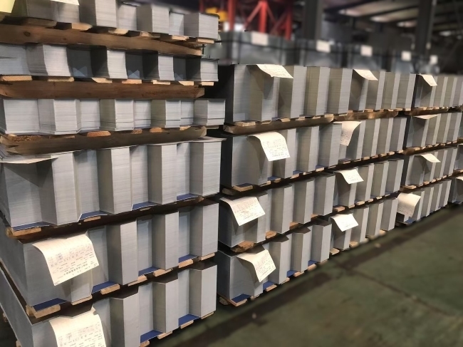 Cuộn thép tráng thiếc điện phân cao cấp 2.8/2.8 & 5.6/5.6g/m² cho các giải pháp bao bì thực phẩm tiên tiến